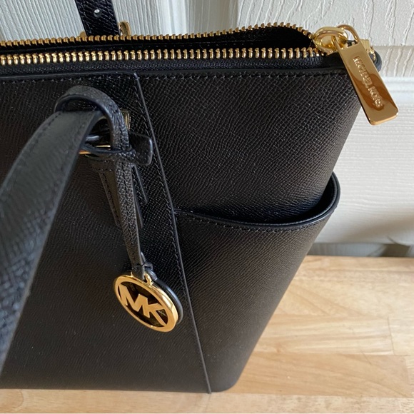 NWOT Michael Kors Large Saffiano Leather Jet Set Charlotte Tote Bag - Picture 10 of 14